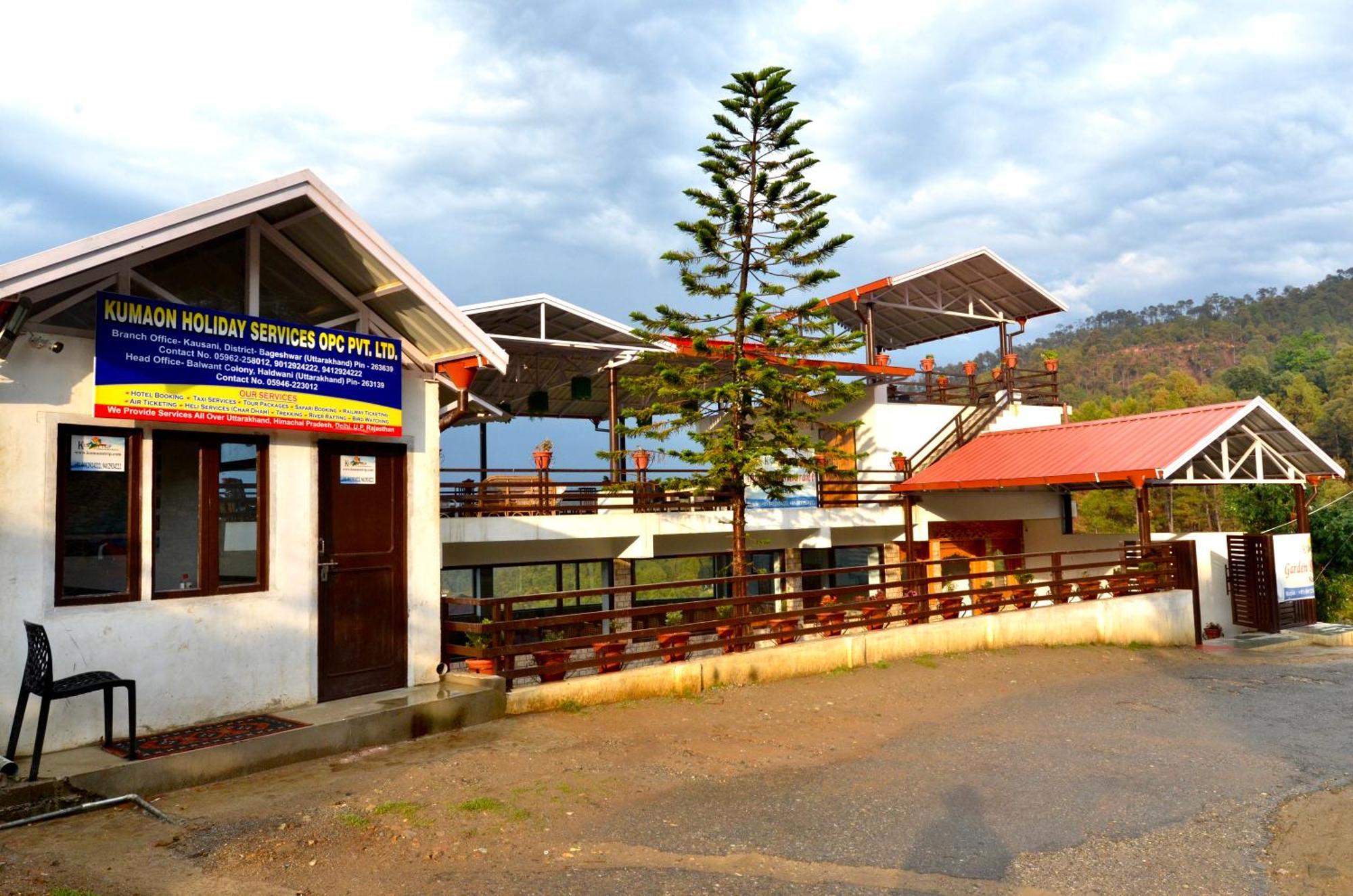 hotel uttarakhand kausani Exteriör bild