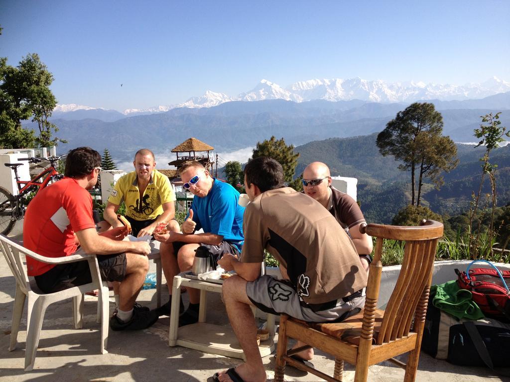 hotel uttarakhand kausani Exteriör bild