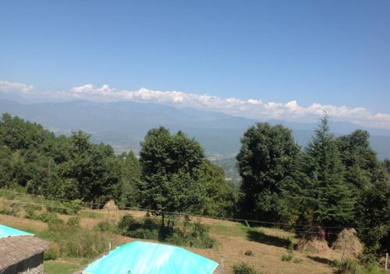 hotel uttarakhand kausani Exteriör bild
